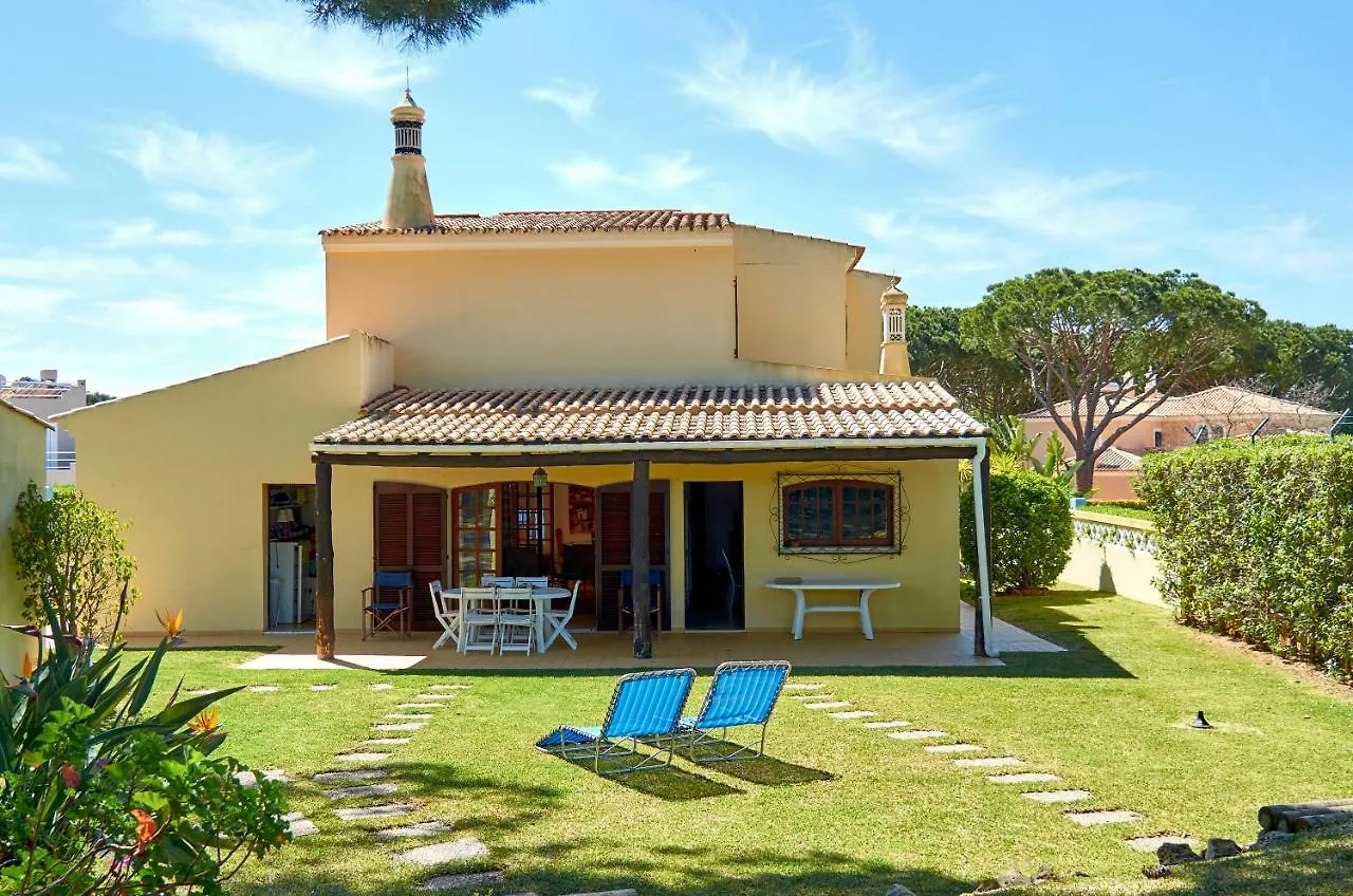 Charming House Vilamoura 0*,  Portugal